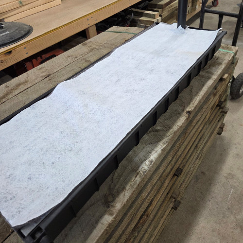 WaterUps® Sub Irrigation Channel with Capillary mat - Image 5